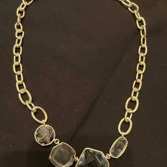 Kendra Scott crystal toggle necklace. - Picture 3 of 3